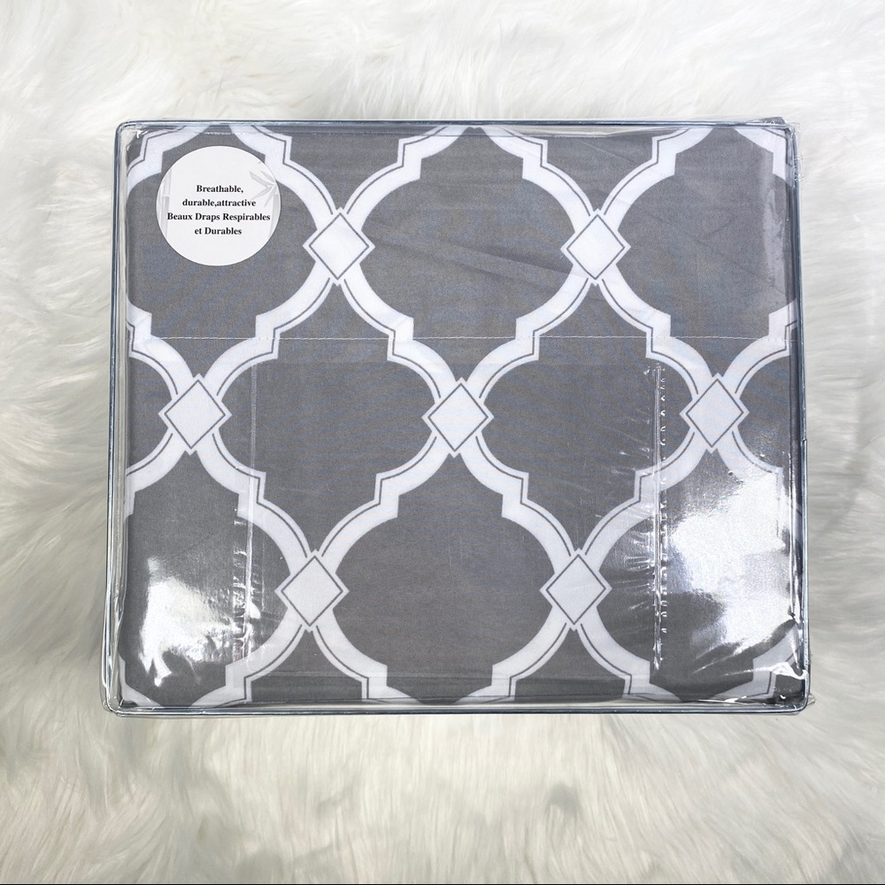 ⭐️SEE NEW LISTING⭐️Queen 4pc Light Grey Arabesque Bedsheets - Picture 2 of 5
